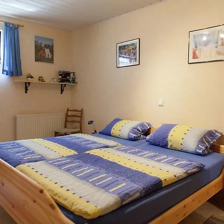 Cozy Bungalow In Near Hiking Trails Vakantiehuis *